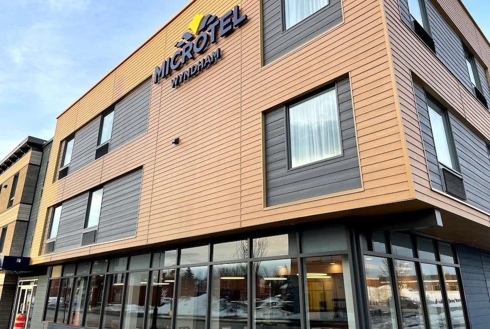Microtel Inn Suites By Wyndham Lac-Mégantic Exterior foto